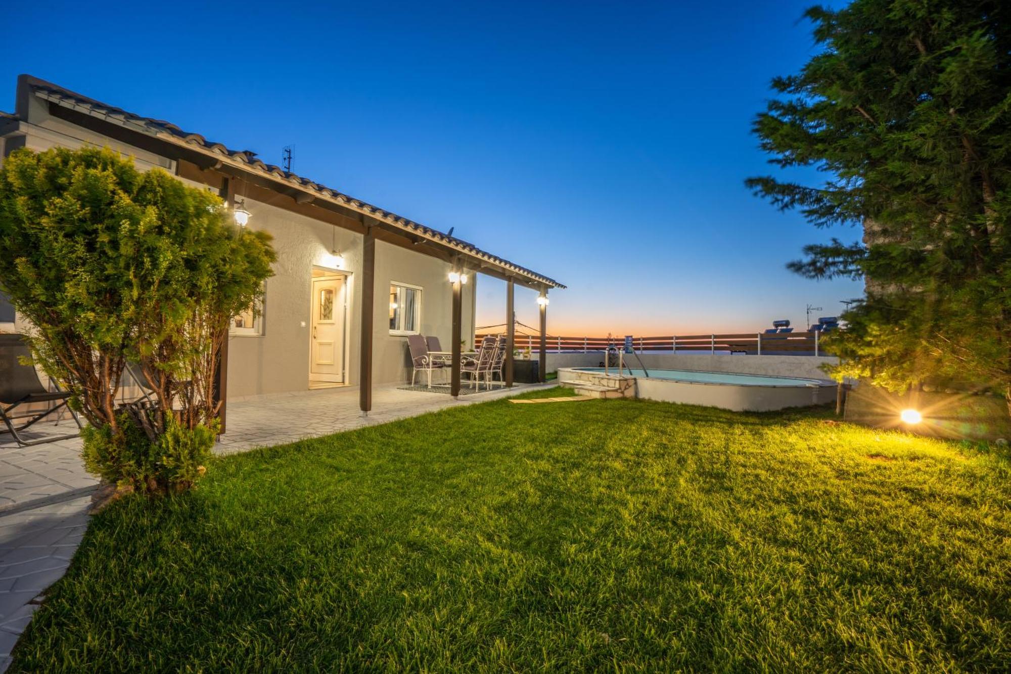 Fontana Luxury With Pool Near Villa *